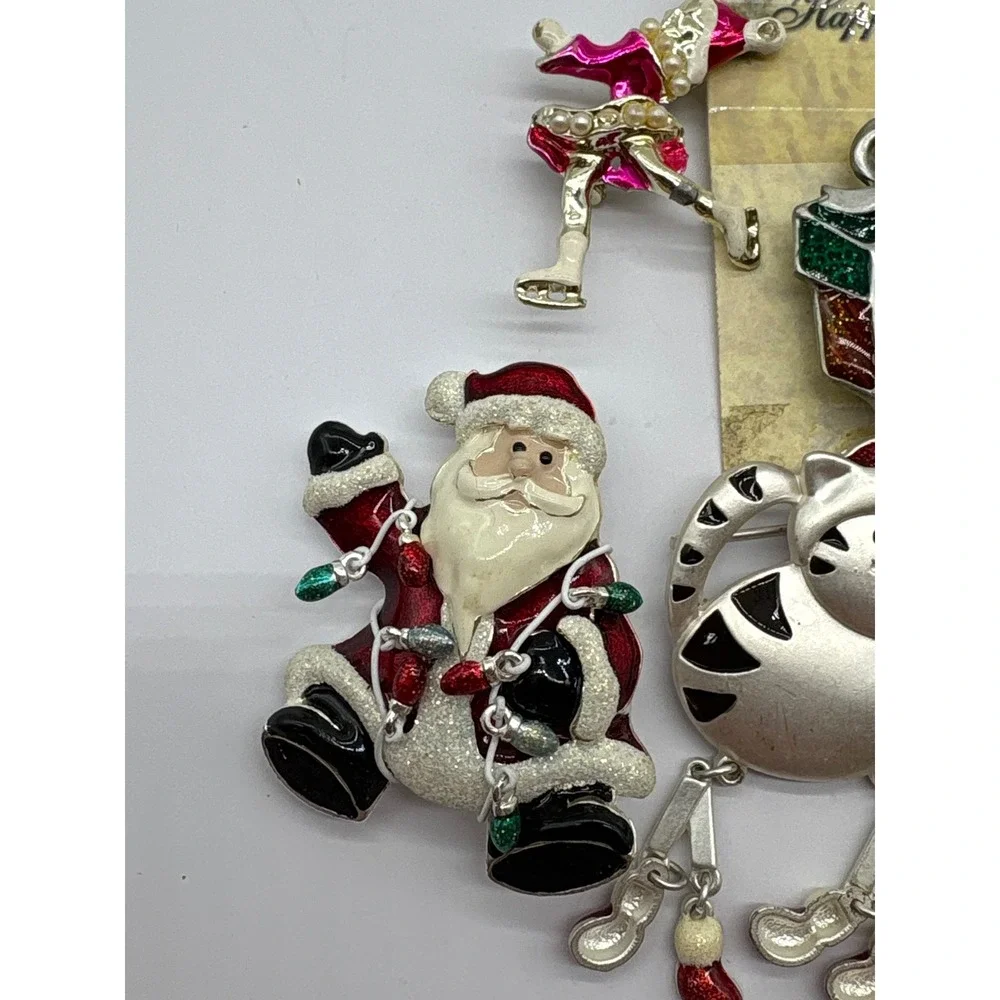 Lot of 5 Christmas Brooches Santa Cat Penguin Skater Gift Enamel Pins J42‎